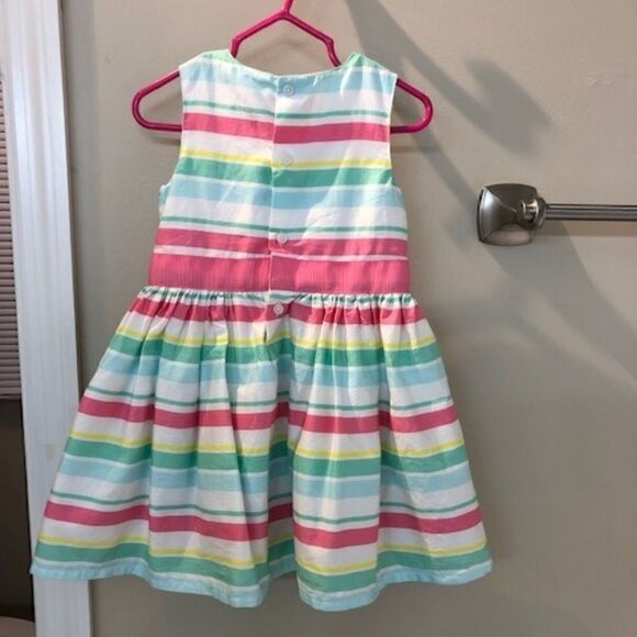 Carter's Spring/Summer Dress with Hat - Picture 4 of 12